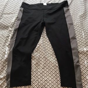 Zumba crop black leggings